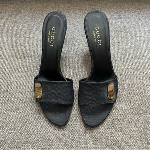 New Vintage denim Gucci sandal heels